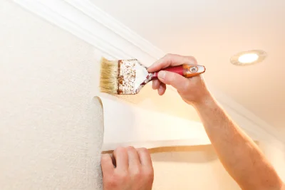 Pose de papier peint à Fumichon — revêtements muraux et toiles de verre